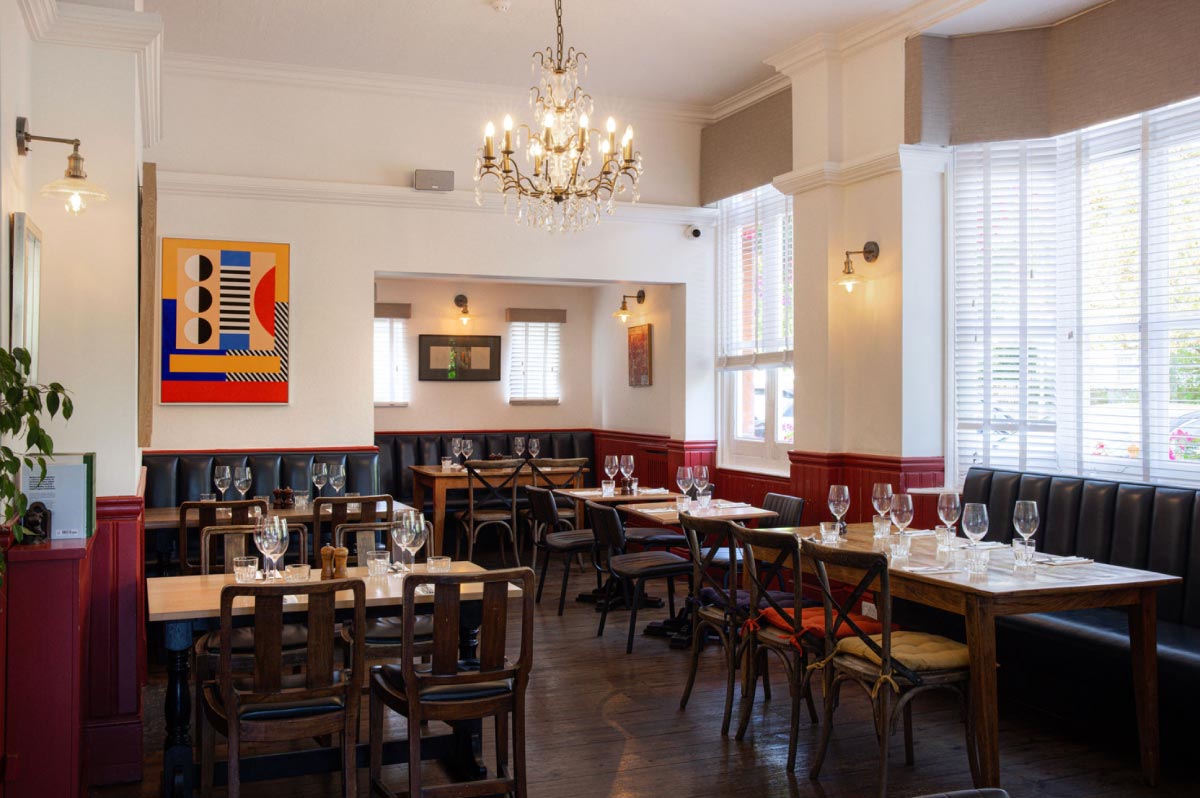 Swan inn pub esher surrey dining room