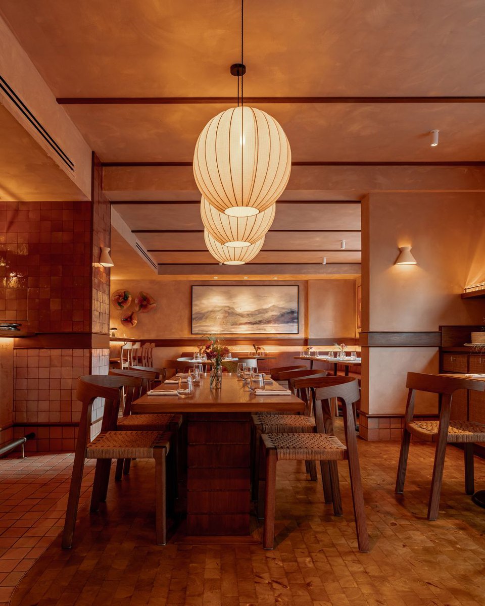 Dining Left 2 copy 2.jpg
